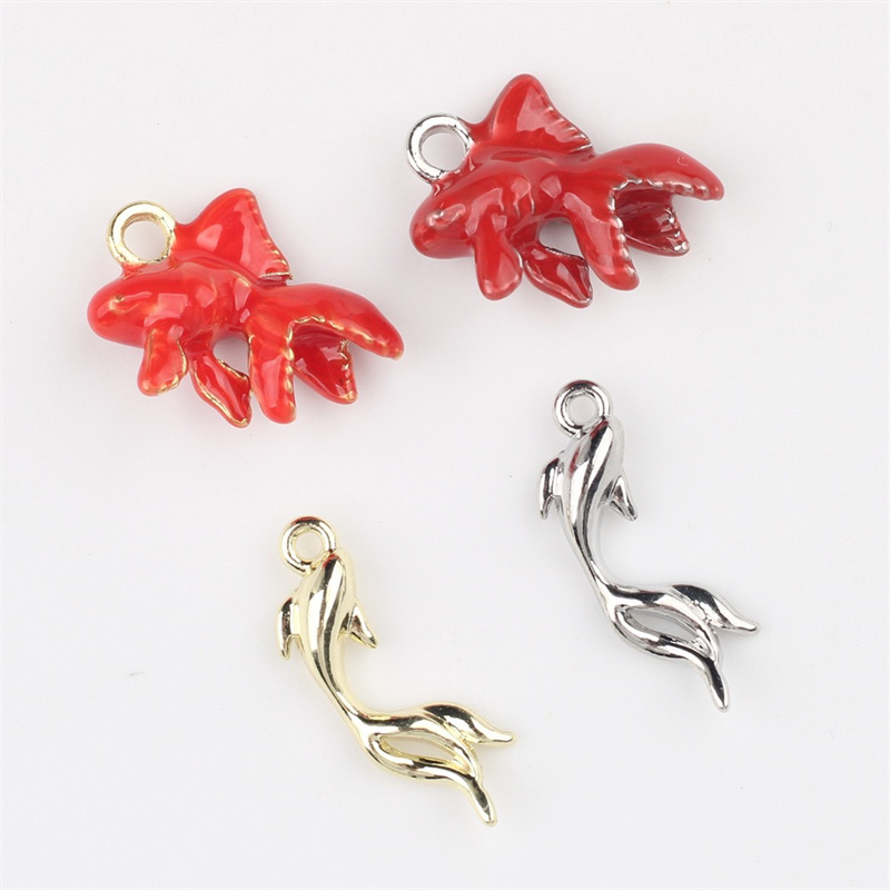 무료 배송 50 개/몫 드롭 오일 동물 만화 물고기 모 - Men Accessories Locket 리뷰 및 가격